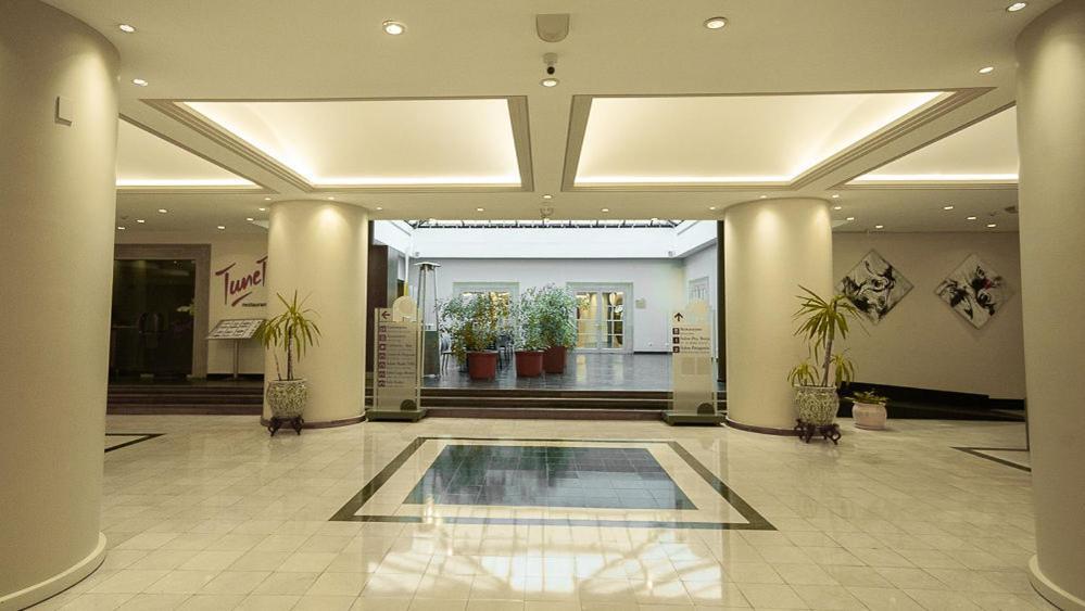 Austral Plaza Hotel Comodoro Rivadavia Exterior photo