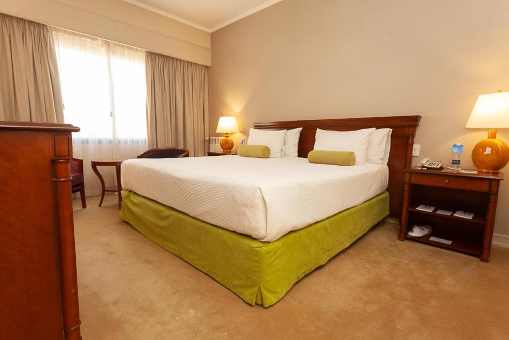 Austral Plaza Hotel Comodoro Rivadavia Exterior photo