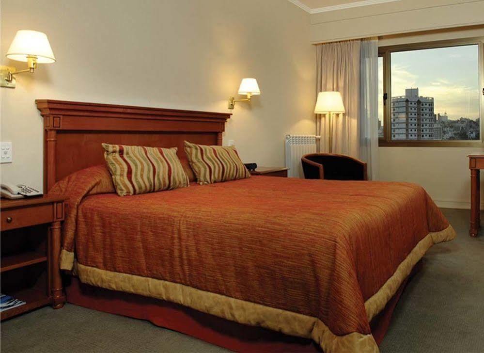 Austral Plaza Hotel Comodoro Rivadavia Exterior photo