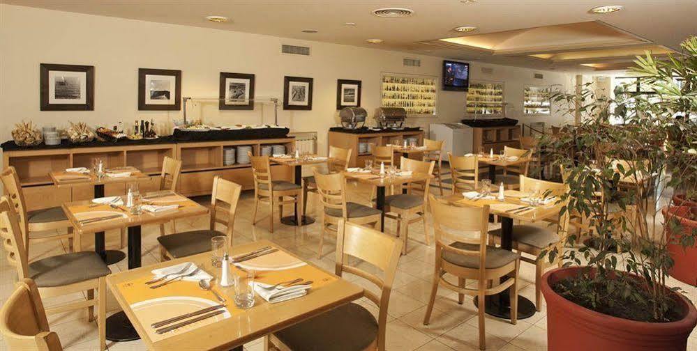 Austral Plaza Hotel Comodoro Rivadavia Exterior photo